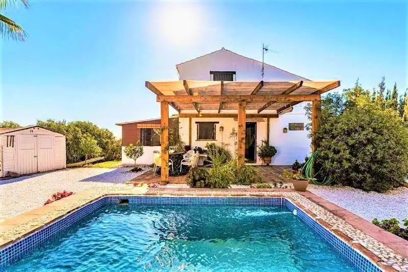 Casa con piscina en venta en Selwo, imagen 2