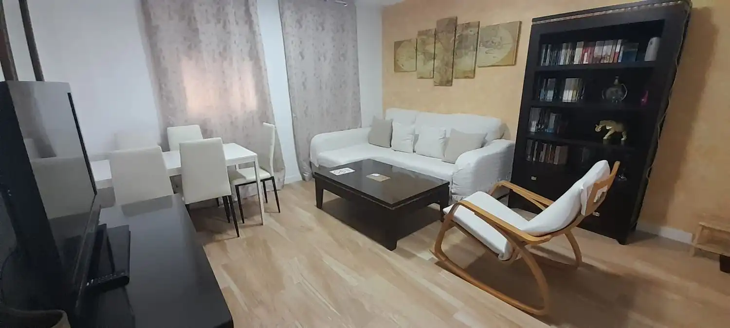 Flat with lift for sale in Carretera de Cádiz, imagen 2