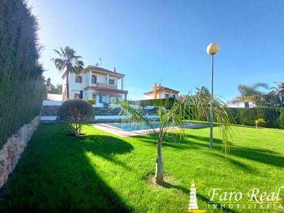 Jardí de Casa o xalet en venda en Sanlúcar de Barrameda amb Aire condicionat i Piscina