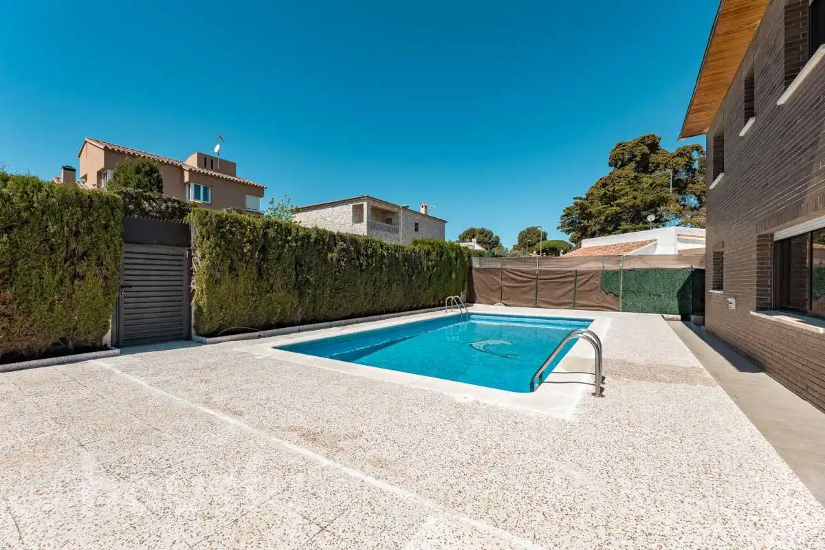 Casa amb piscina en venda a Avinguda de la Llum ., imagen 41