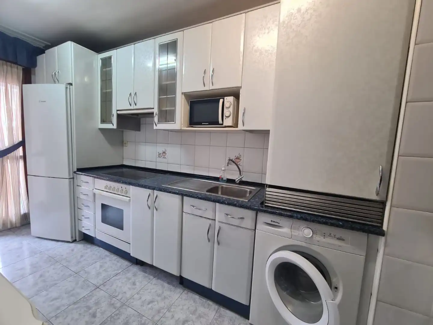Cocina de Apartamento en venta en Miranda de Ebro con Calefacción, Parquet y Terraza