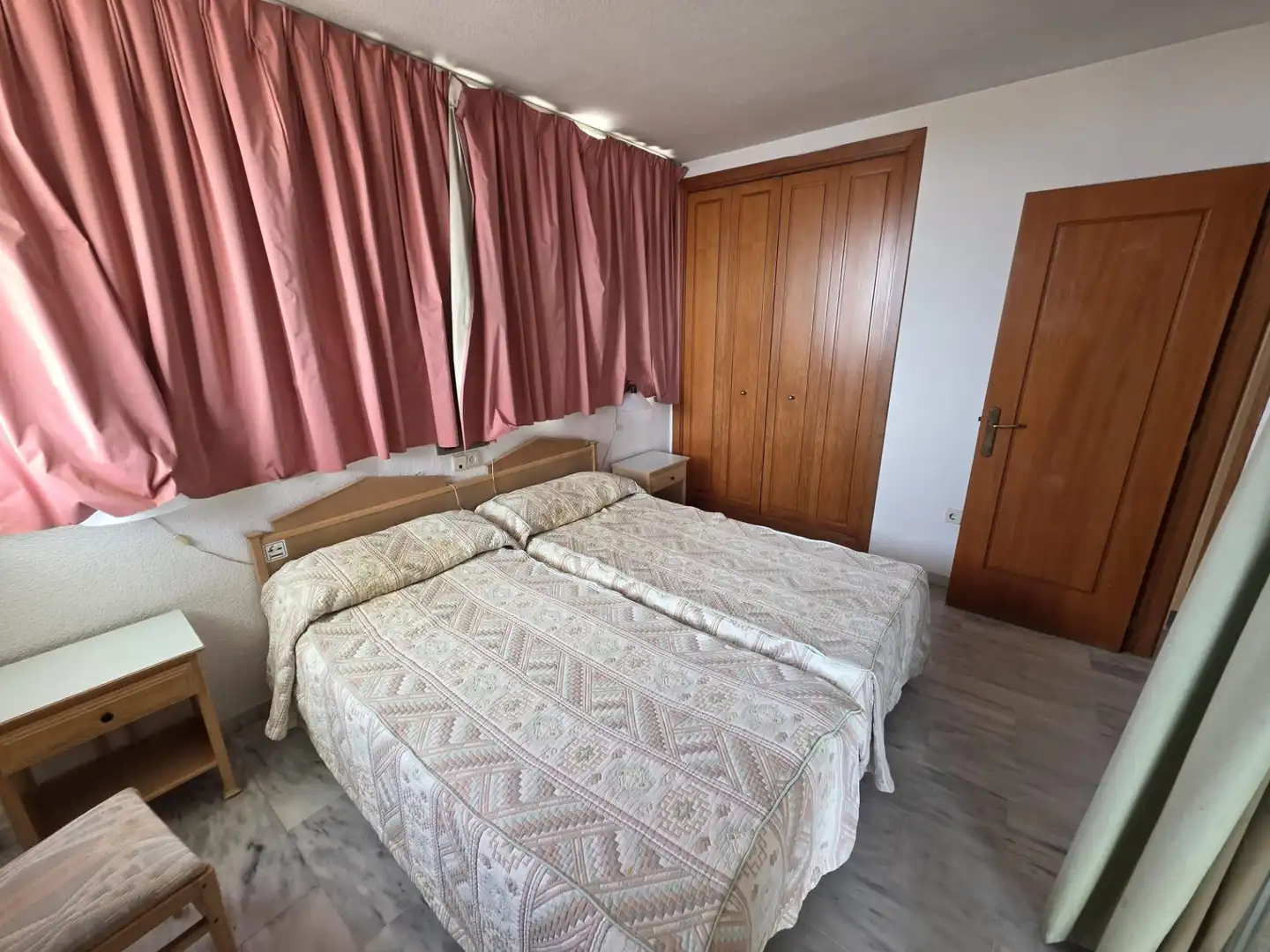 Schlafzimmer von Wohnung zum Verkauf in Benidorm mit Klimaanlage, Heizung und Möbliert