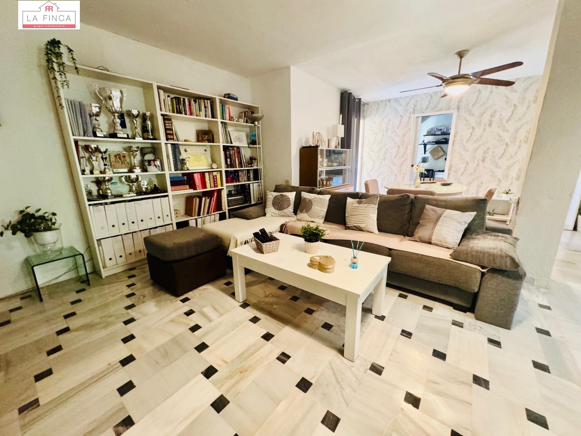 Living room of Flat for sale in Málaga Capital  with Terrace, Storage room and Community pool