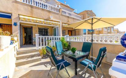 Terrassa de Casa adosada en venda en Orihuela amb Aire condicionat i Terrassa