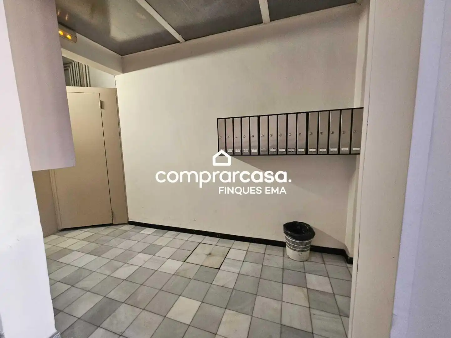 Piso en venta en Barcelona con Balcón