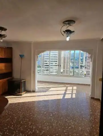 Habitación de Piso en venta en Benidorm con Aire acondicionado y Piscina comunitaria