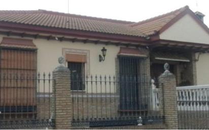 Vista exterior de Casa o xalet en venda en Palomares del Río amb Calefacció, Jardí privat i Terrassa