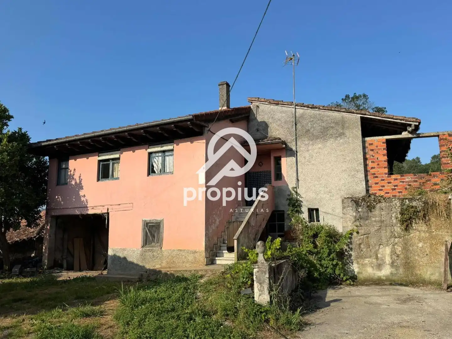 Vista exterior de Casa o chalet en venta en Parres con Jardín privado