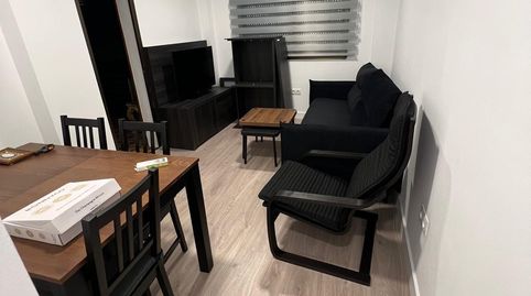 Foto 5 de Piso de alquiler en El Torrejón - El Cerezo, Sevilla Capital