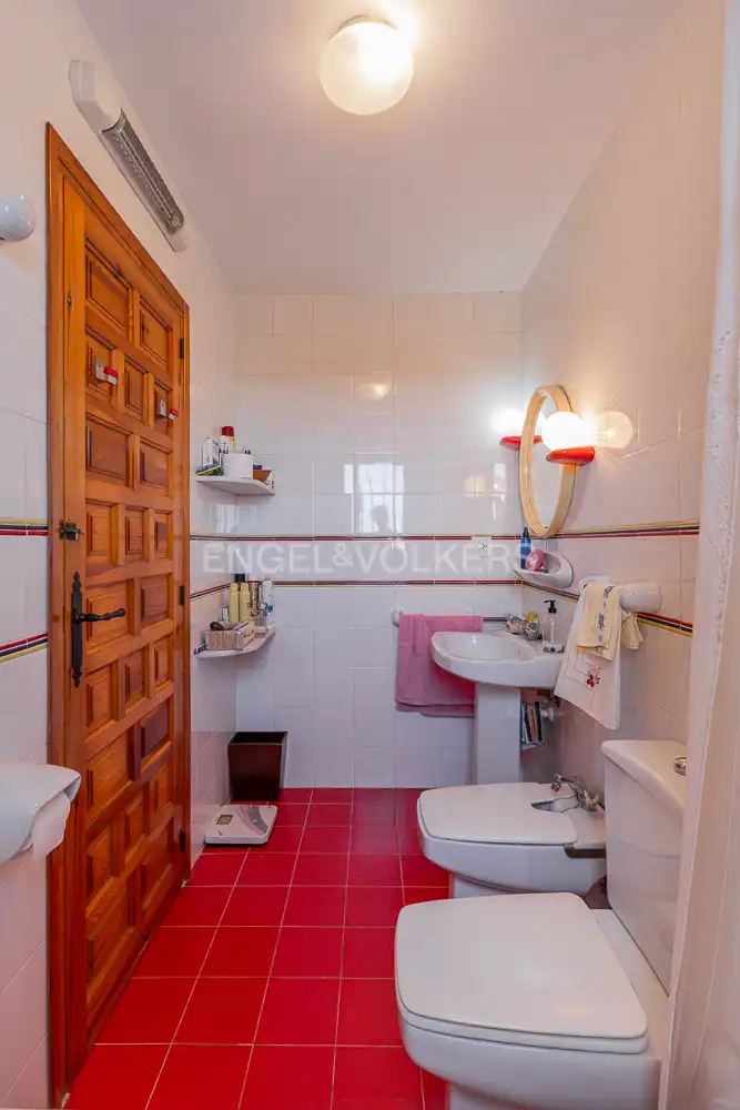Bathroom of Houses for sale in Dénia  with Air Conditioner, Heating and Private garden