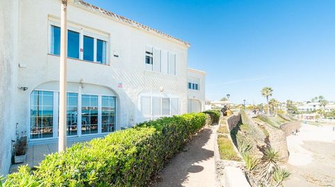 Foto 2 de Casa adosada en venta en Calle Margaritas-playa Flamenca, La Zenia, Orihuela