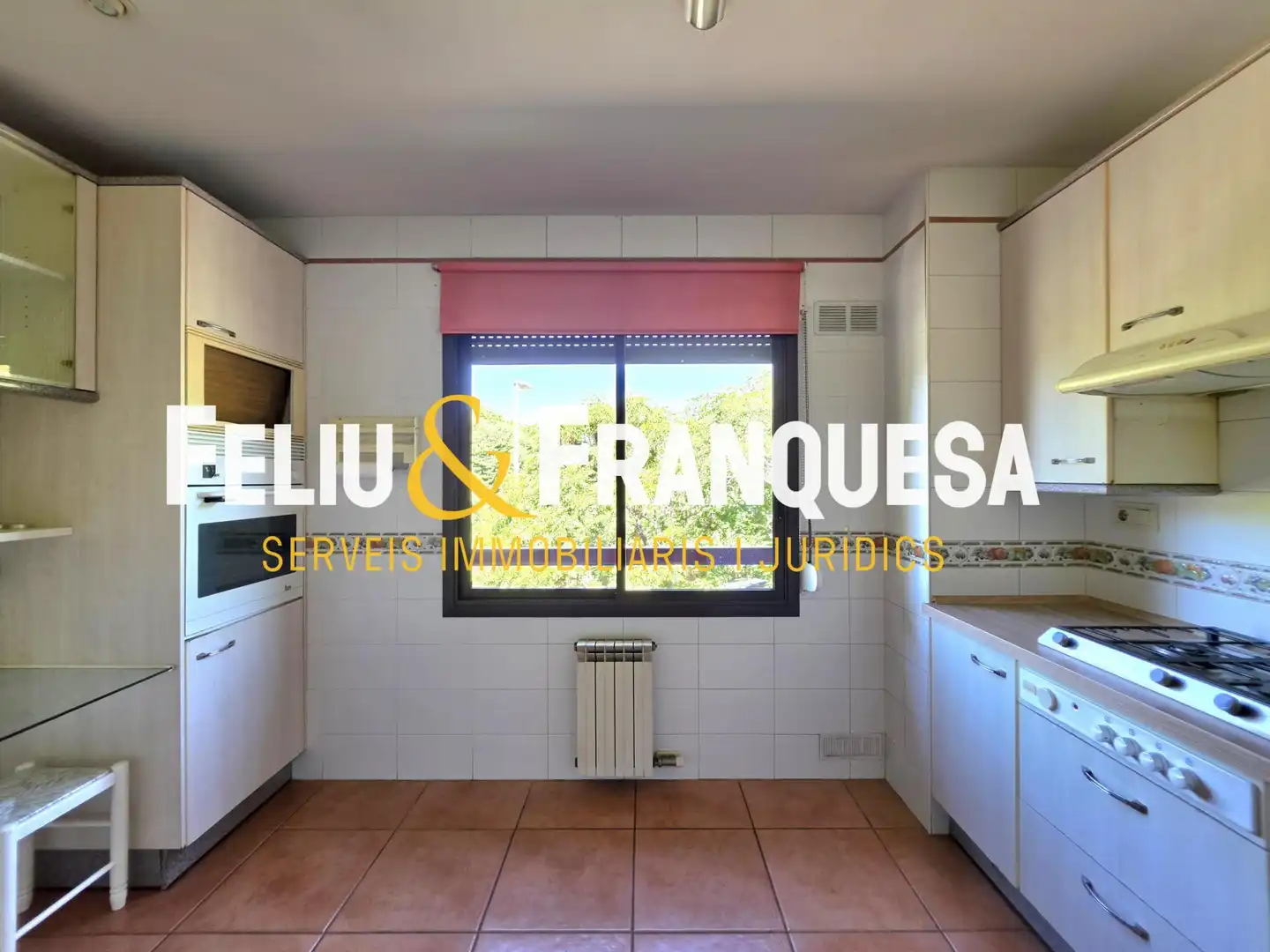 Cocina de Ático en venta en Sant Cugat del Vallès con Calefacción, Jardín privado y Terraza
