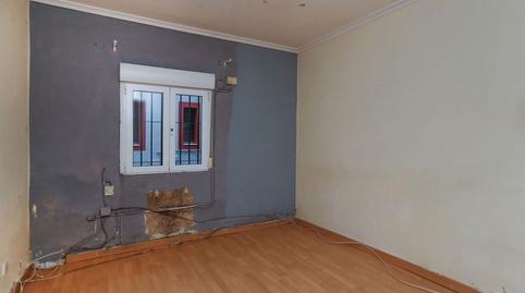 Foto 3 de Piso en venta en C/ Zurbarán, Cruces, Barakaldo