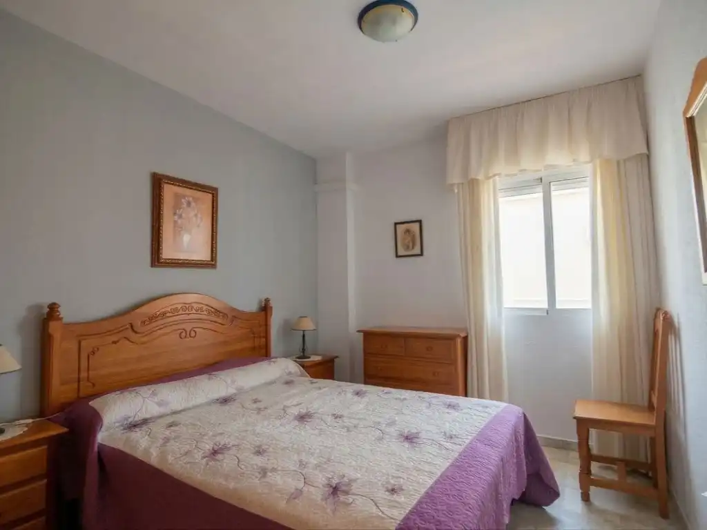 Bedroom of Flat for sale in Fuengirola  with Air Conditioner, Private garden and Terrace