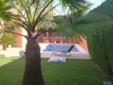 Casa con balcón en venta en Baeza