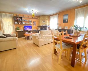 Sala d'estar de Casa o xalet en venda en Tabanera la Luenga amb Terrassa