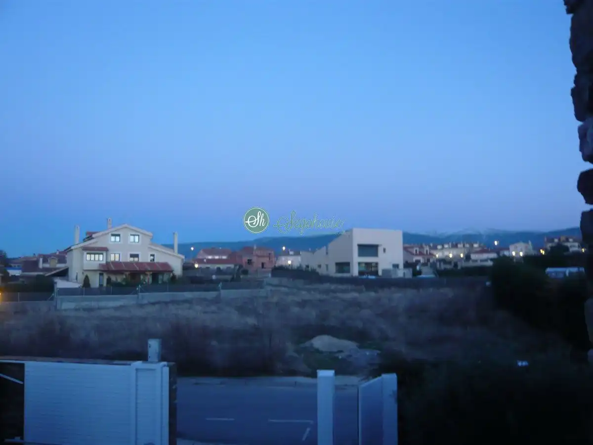 Residential land for sale in Torrecaballeros, imagen 2
