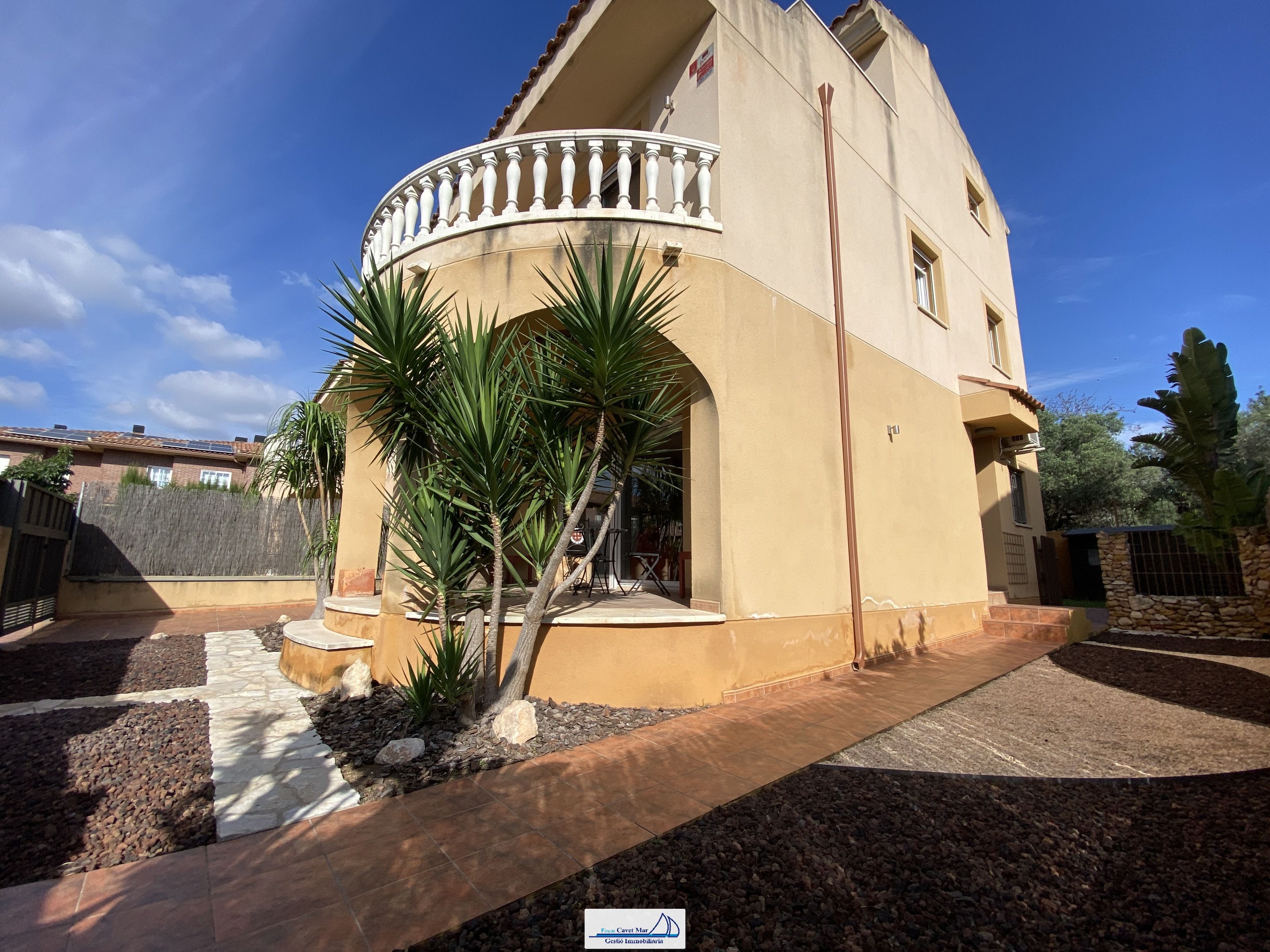 Exterior view of House or chalet for sale in Cambrils  with Air Conditioner, Heating and Private garden