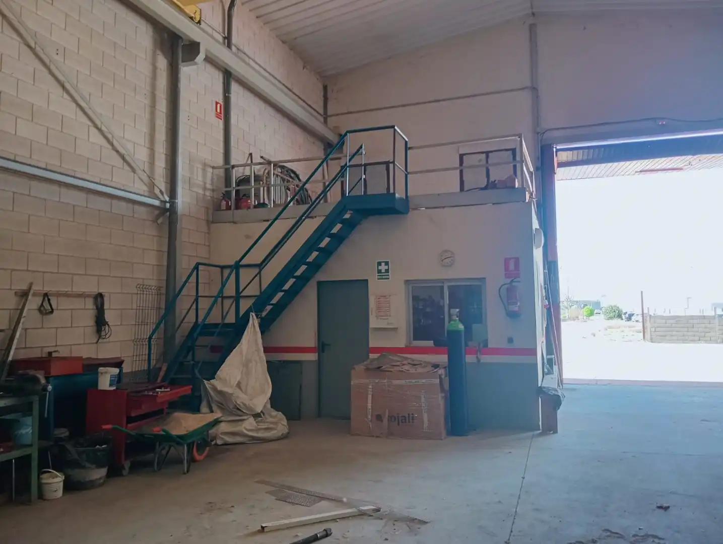 Nau industrial en venda en Santovenia de Pisuerga
