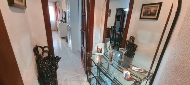 Piso en Venta en Calle el Barbero de Sevilla en Juan XXIII - Rochelambert