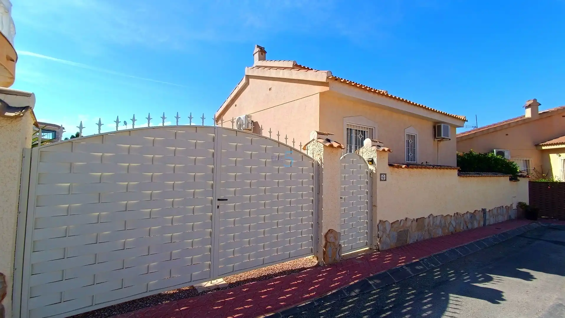 Casa o chalet en venta en Benimar