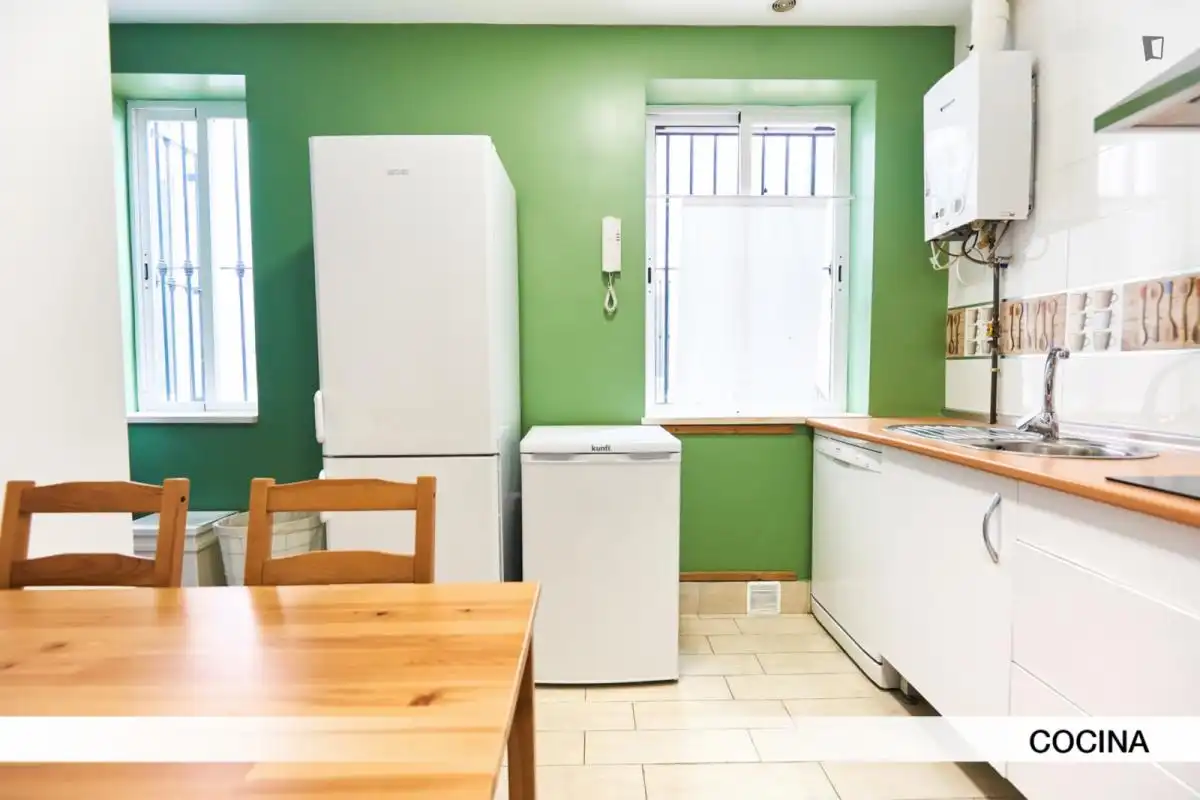 Habitación en Sector Sur - La Palmera - Reina Mercedes
