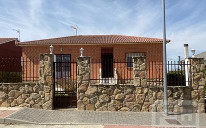Exterior view of House or chalet for sale in Maello  with Heating, Terrace and Furnished