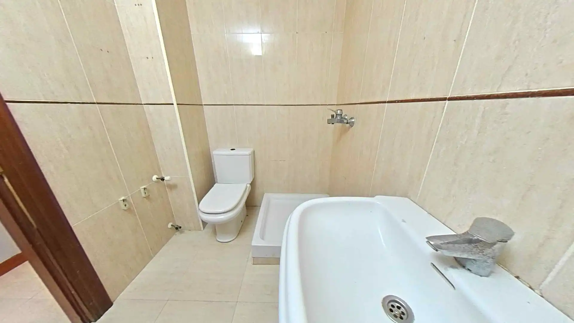 Baño de Piso en venta en Hazas de Cesto con Balcón
