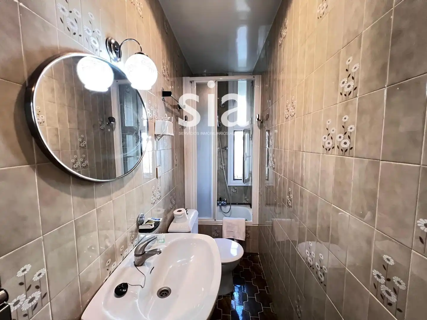 Badezimmer von Haus oder Chalet zum Verkauf in Vitoria - Gasteiz mit Heizung, Privatgarten und Terrasse