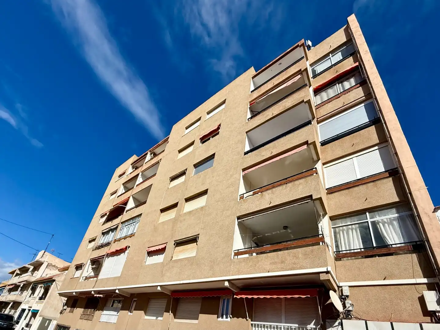 Vista exterior de Pis en venda en San Pedro del Pinatar amb Terrassa, Moblat i Rentadora