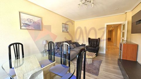 Foto 2 de Piso en venta en Calle Guillén de Brocar, Juzgados, Logroño