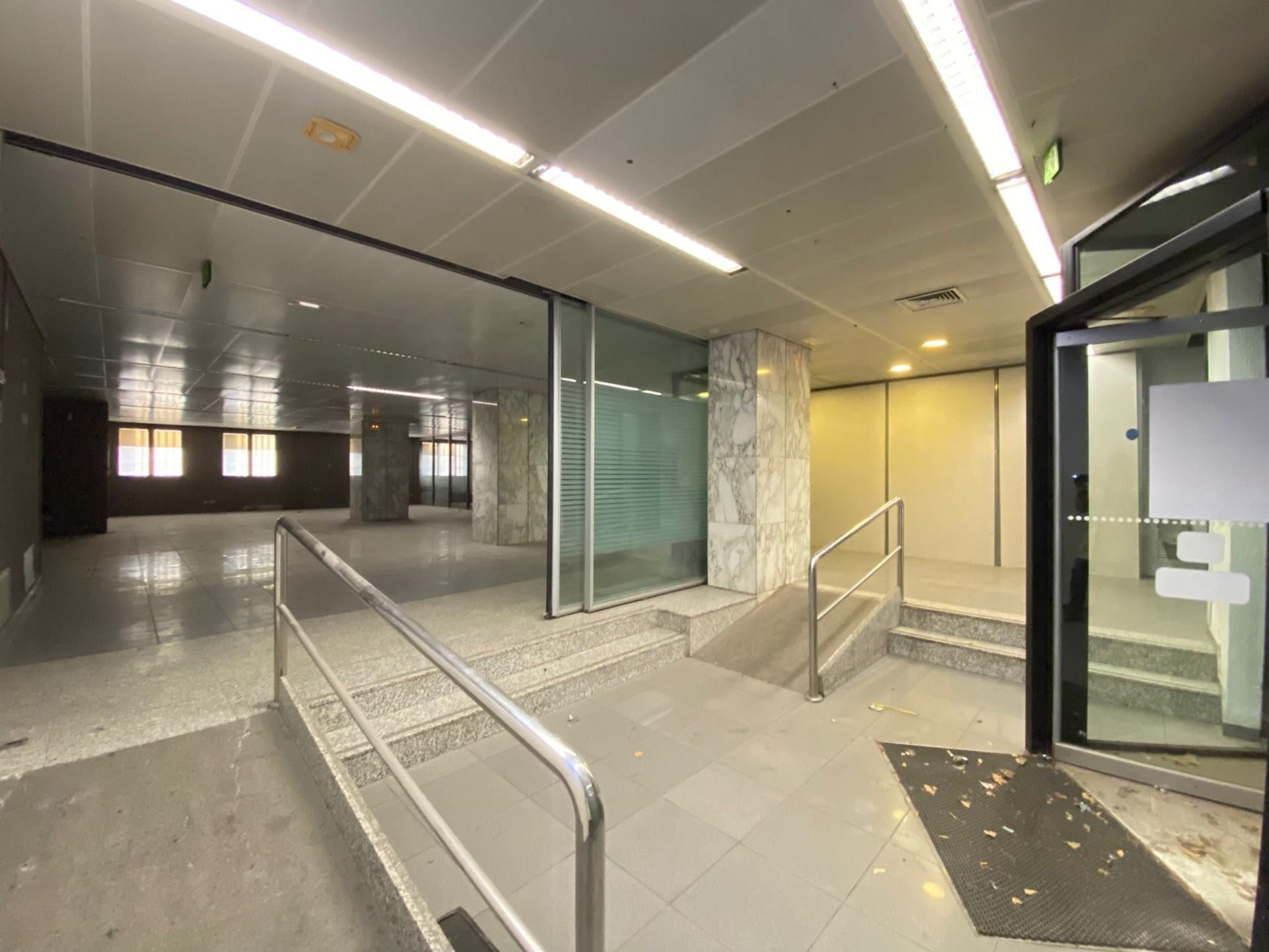 Local de alquiler en  Barcelona Capital