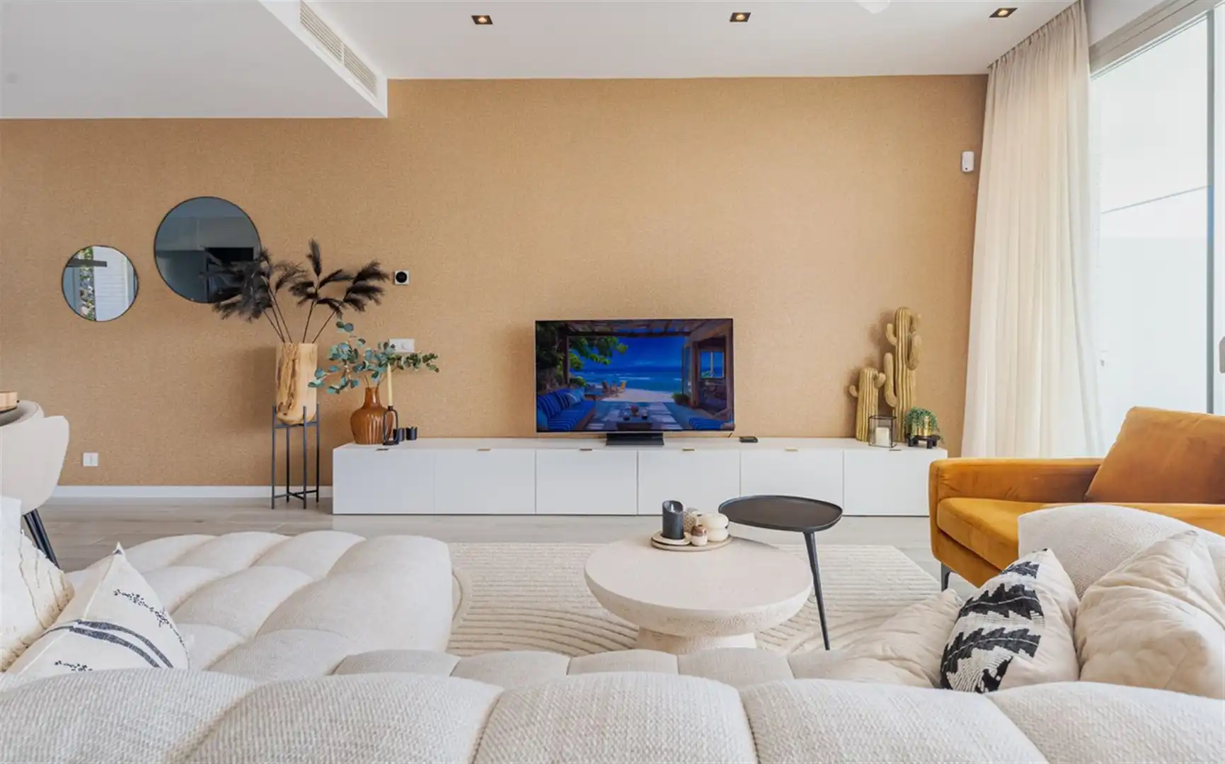Living room of Houses for sale in Estepona  with Air Conditioner and Terrace