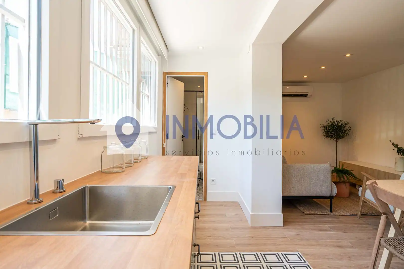 Bedroom of Flat for sale in Madrid  with Air Conditioner and Heating