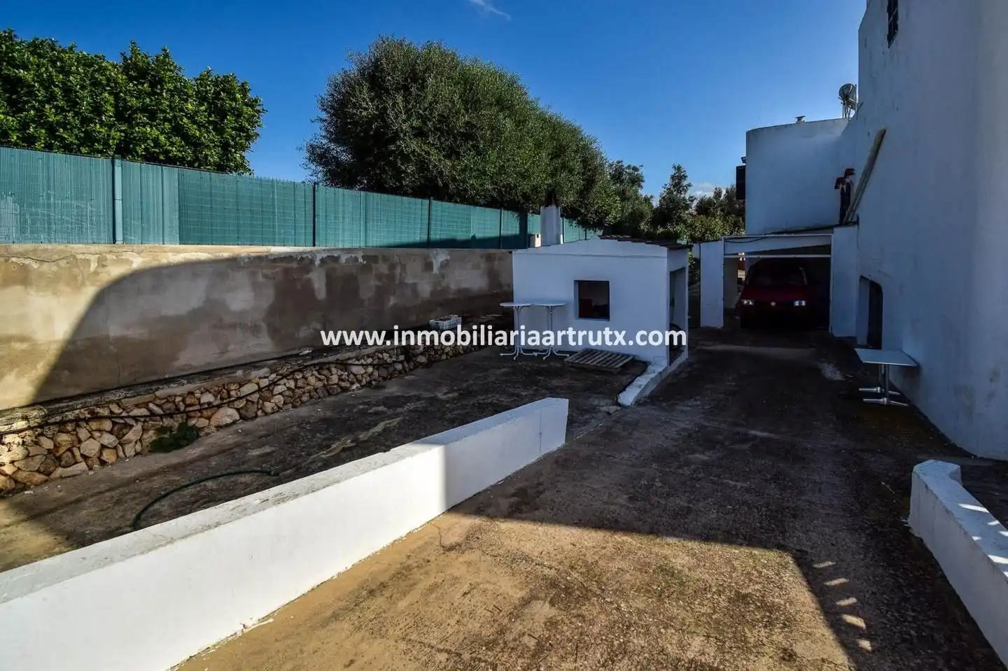 Vista exterior de Casa o xalet en venda en Ciutadella de Menorca amb Aire condicionat, Jardí privat i Terrassa