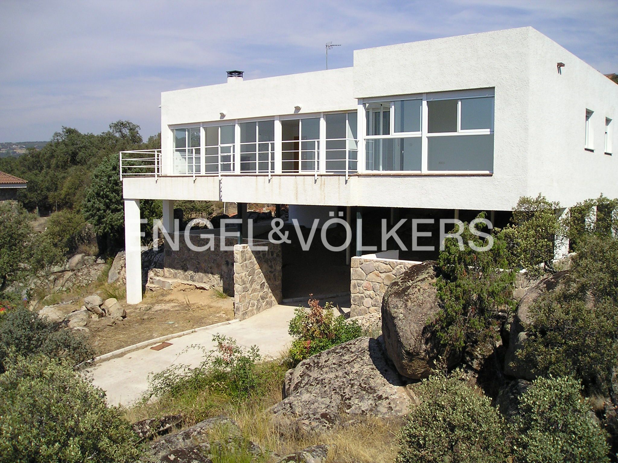 House or chalet to rent in Avenida de Roncesvalles, Navalagamella