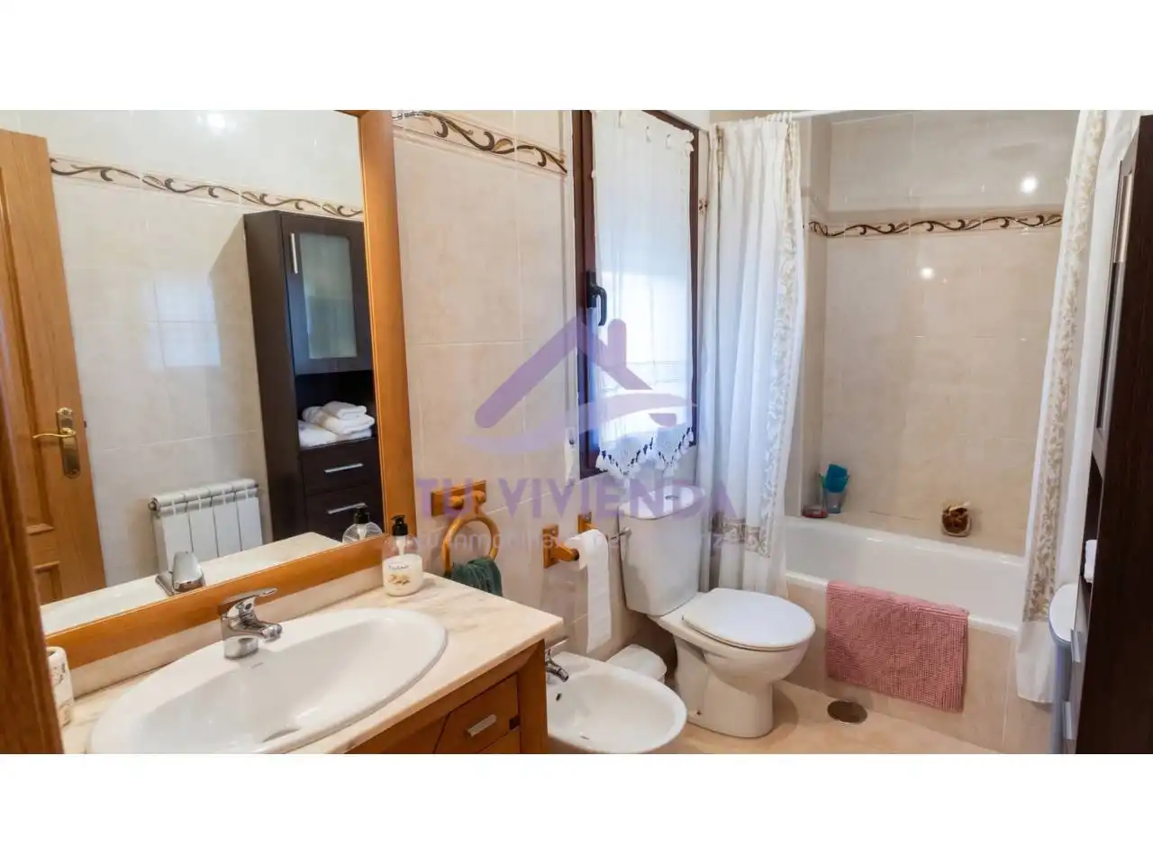 Bathroom of Detached homes for rent in Valdestillas  with Heating, Private garden and Terrace