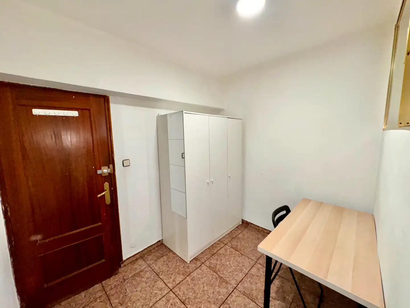 Dormitori de Pis en venda en Madrid amb Jardí privat, Traster i Moblat