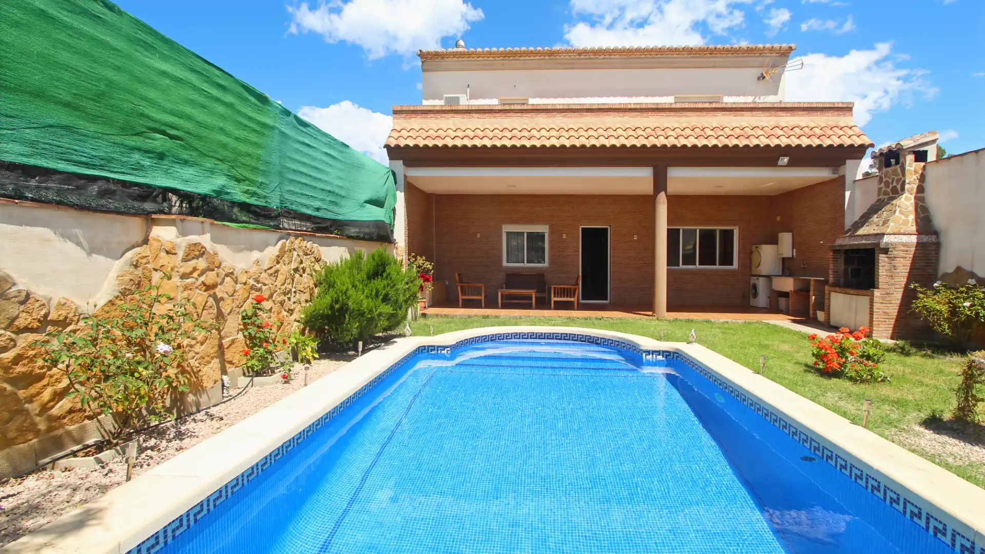 Piscina de Casa o xalet en venda en Llombai amb Aire condicionat, Calefacció i Jardí privat