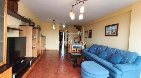 Foto 2 de Casa adosada en venta en Miño, A Coruña