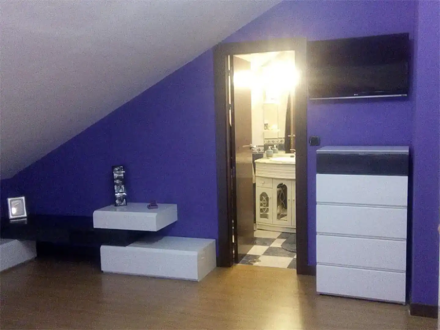 Schlafzimmer von Wohnung zur Miete in Torrelavega  mit Balkon