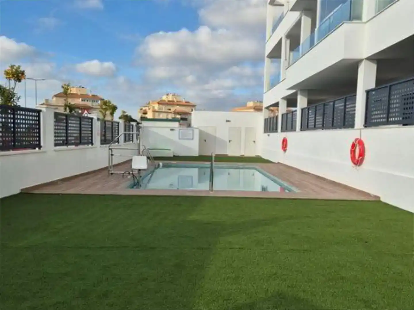 Piscina de Pis en venda en V Centenario - Piletas - Capuchinos