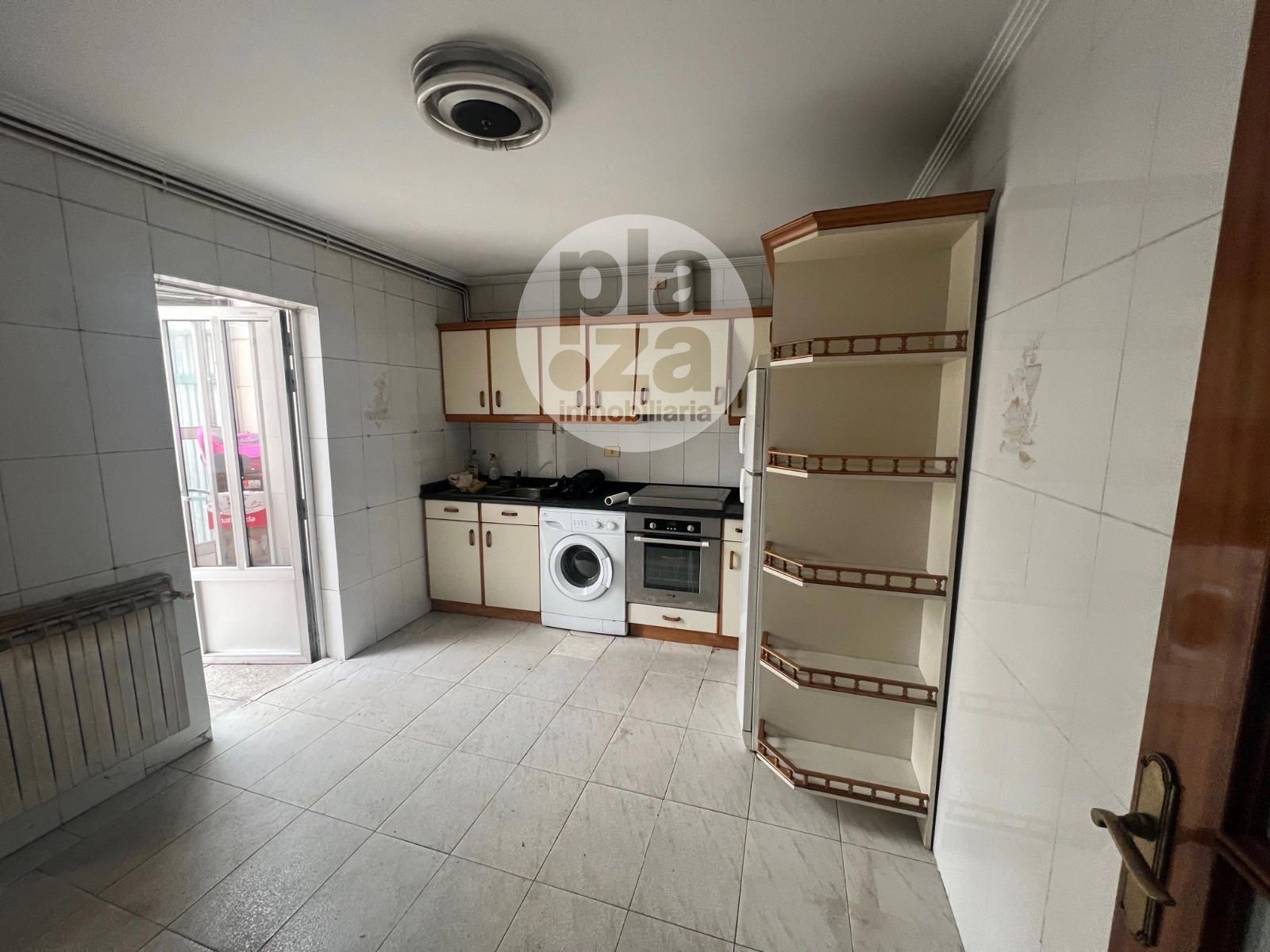 Kitchen of House or chalet for sale in Burgos Capital  with Heating, Private garden and Storage room