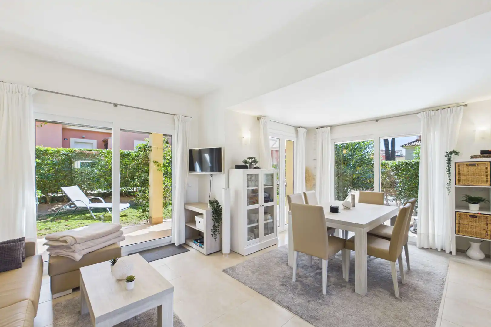 Sala d'estar de Planta baixa en venda en Campos amb Aire condicionat, Terrassa i Moblat