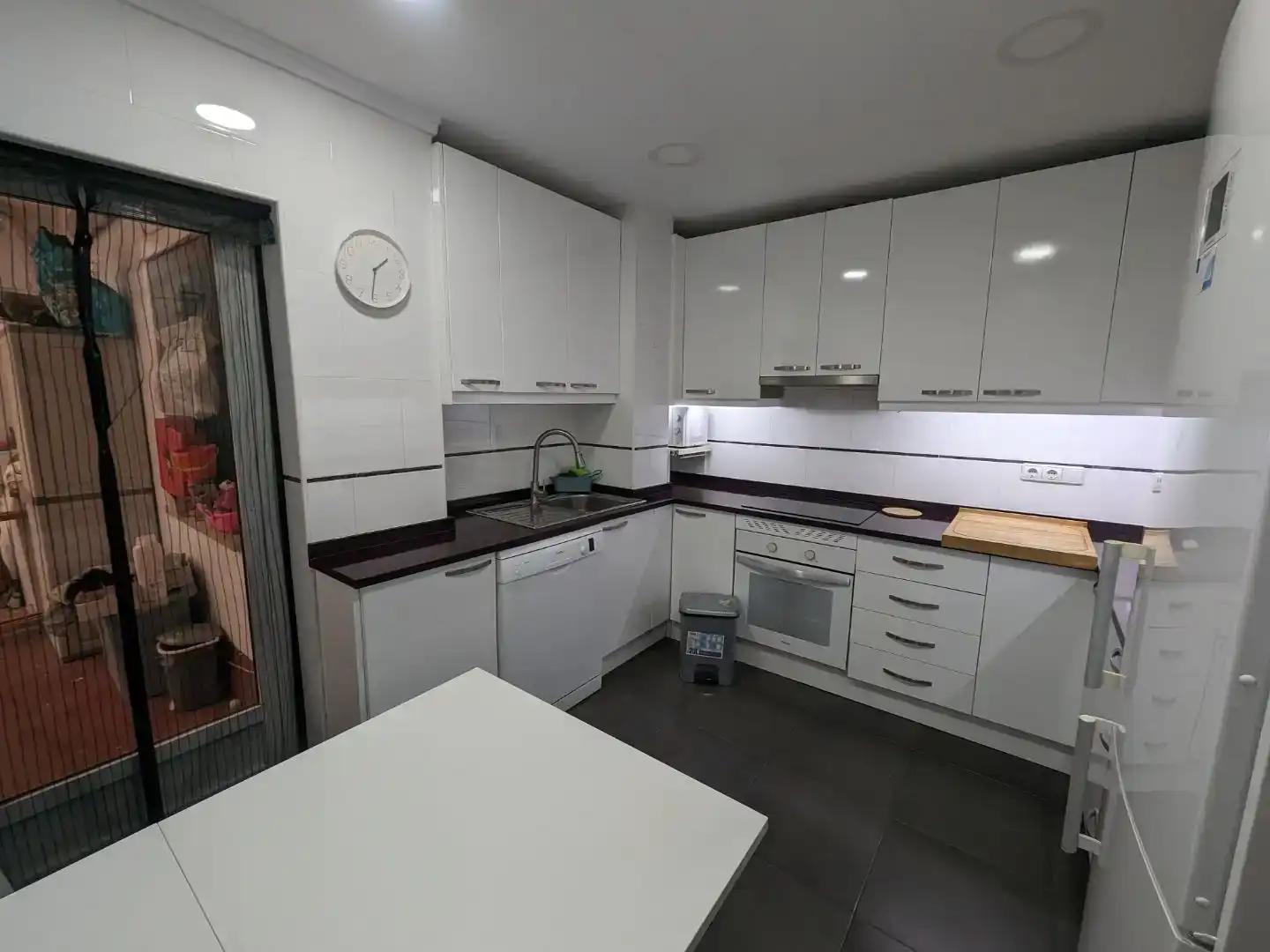 Cocina de Piso de alquiler en  Murcia Capital con Aire acondicionado