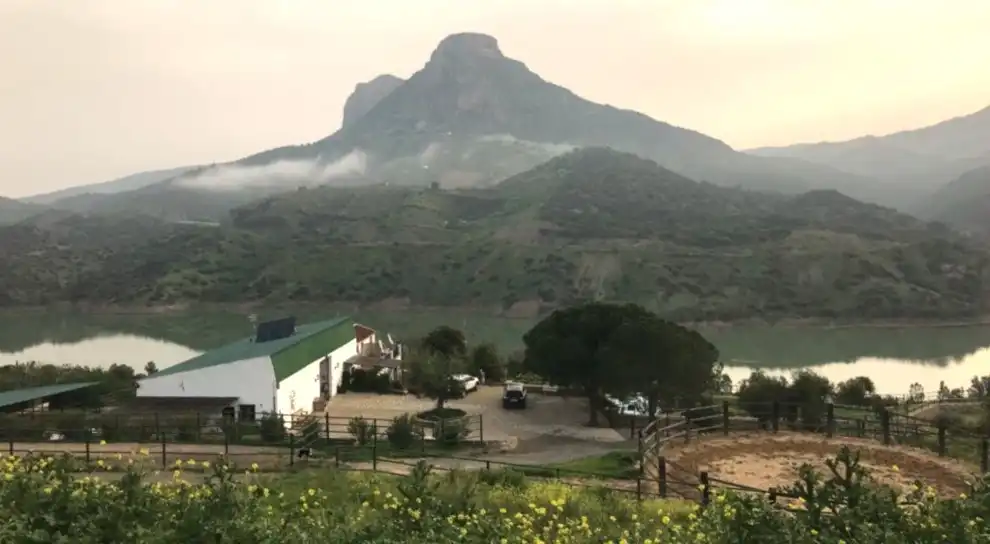 Vista exterior de Casa o chalet en venta en Grazalema con Aire acondicionado, Calefacción y Jardín privado