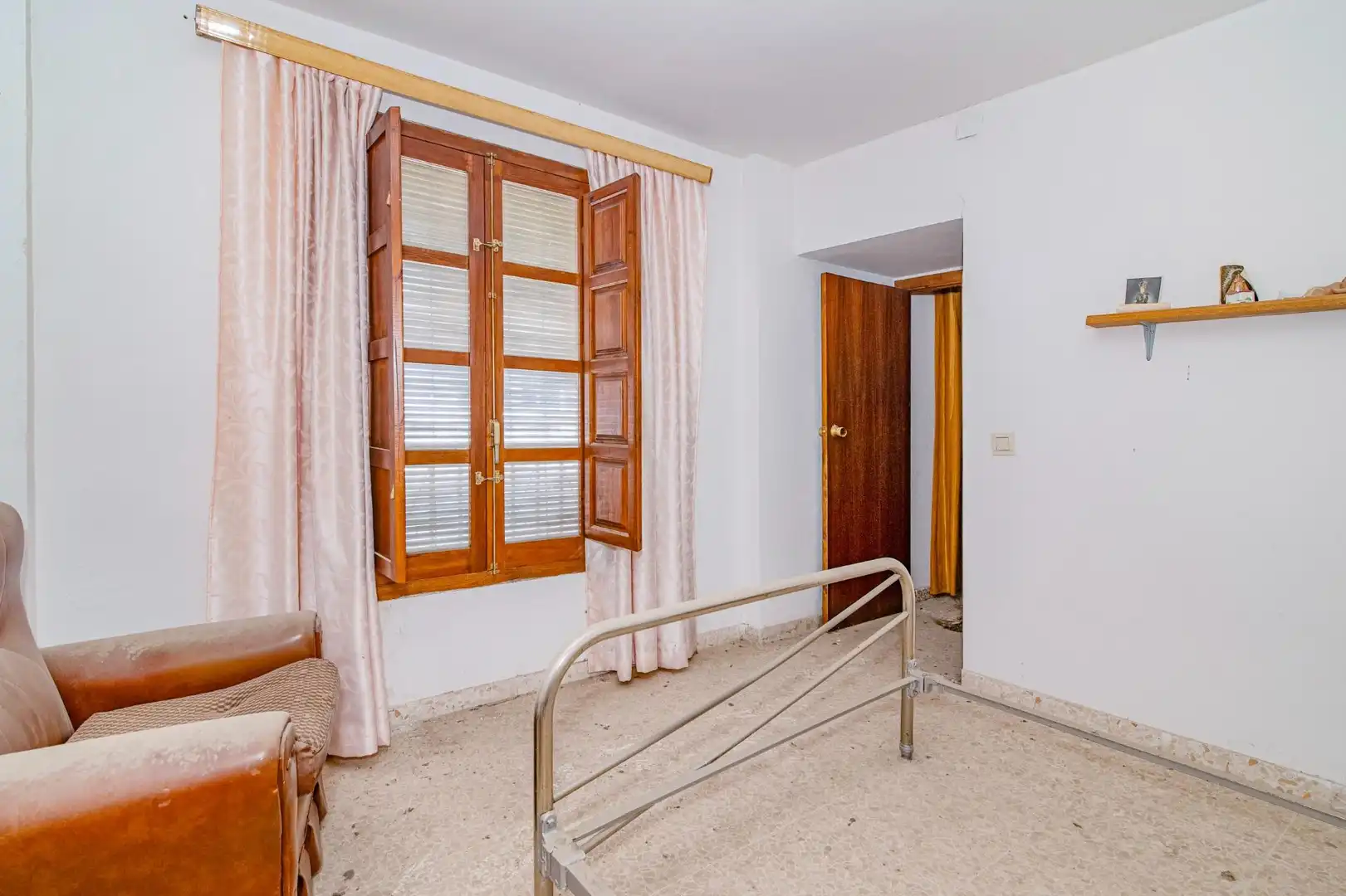 Dormitori de Casa o xalet en venda en Las Gabias