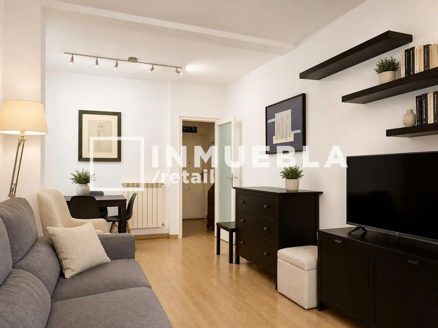 Vista exterior de Piso en venta en  Barcelona Capital con Calefacción, Parquet y Terraza