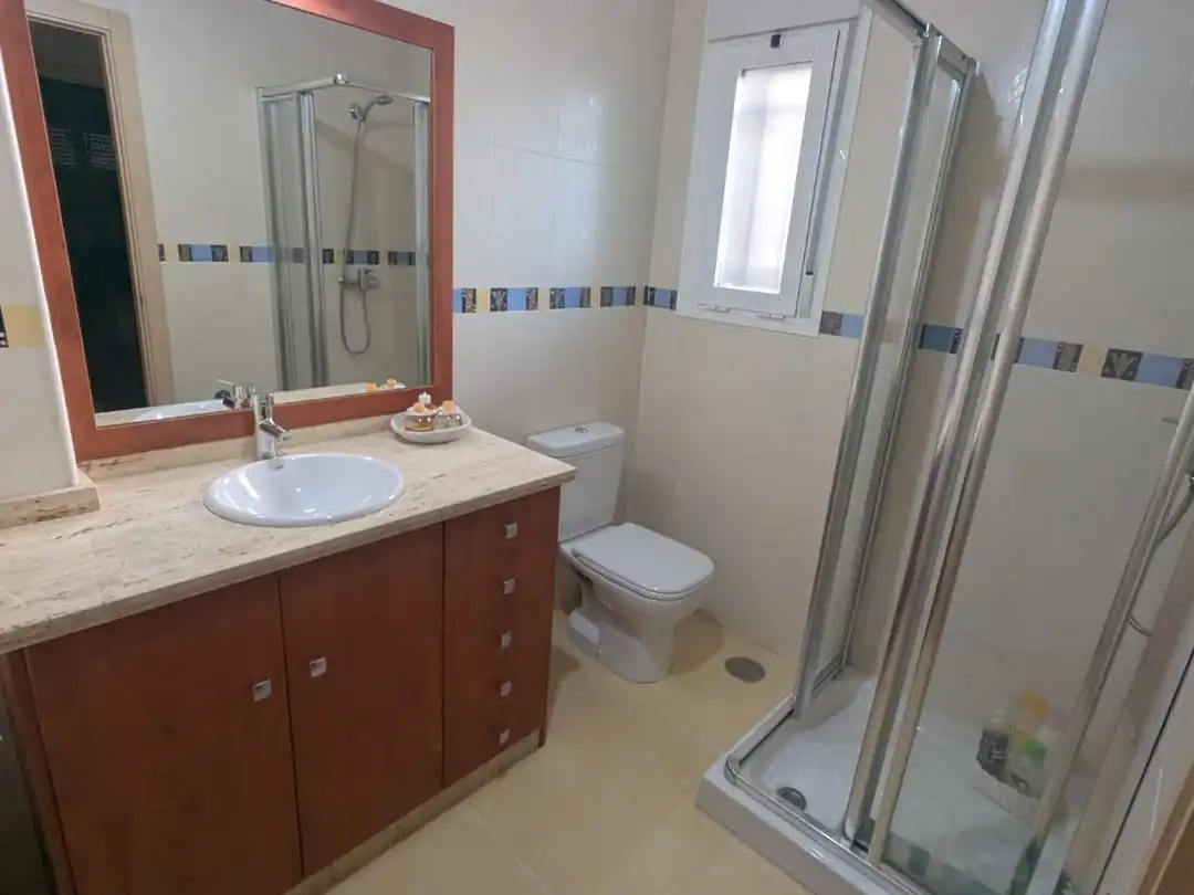 Bany de Casa o xalet en venda en Mérida amb Aire condicionat