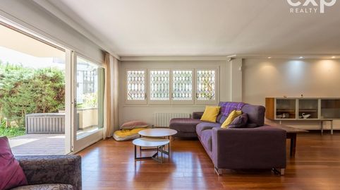 Foto 3 de Apartamento de alquiler en Professor Barraquer, Finestrelles, Esplugues de Llobregat